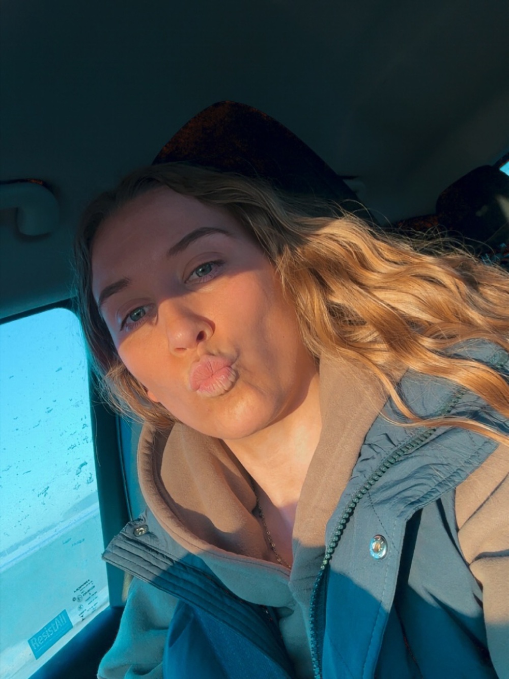 Meet your Posher, Kaleigh